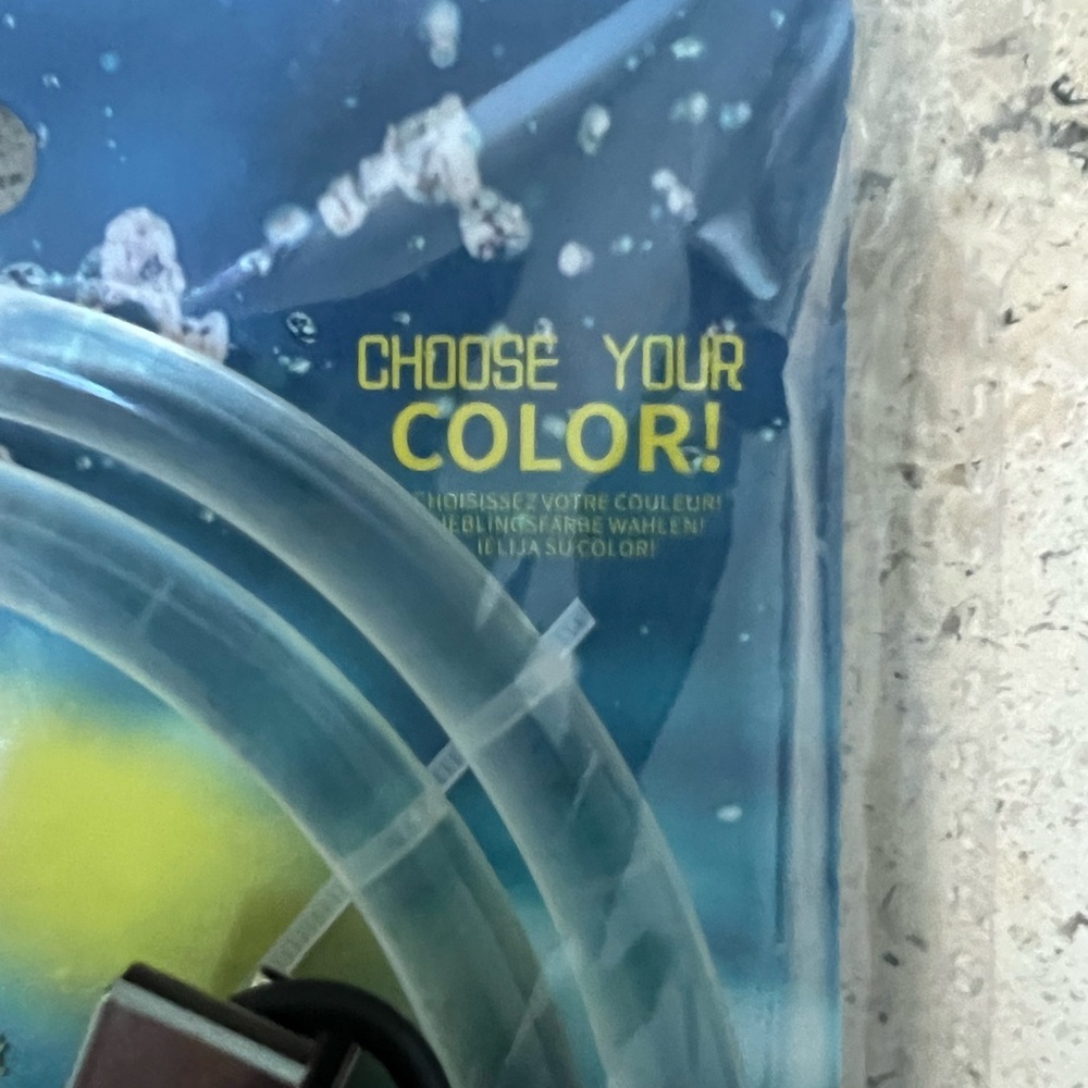 PETPURE - Mulicolored LED Dog Collar - 7 Colors in Collar with Flashing Options - Picture 3 of 6